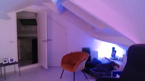 Bickel online show from December 2025 02:51:01 AM