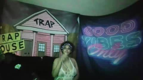 Snapshot of big6lacksteak chatting on March 2026 08:09:02 AM thatcoupledawg online show from March 2026 08:09:02 AM