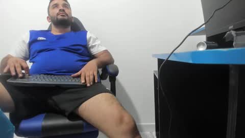 Snapshot of big_dad69 chatting on February 2026 03:32:02 AM Tommy online show from February 2026 03:32:02 AM