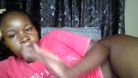 Snapshot of big_diva chatting on June 2026 02:35:02 AM big_diva online show from June 2026 02:35:02 AM