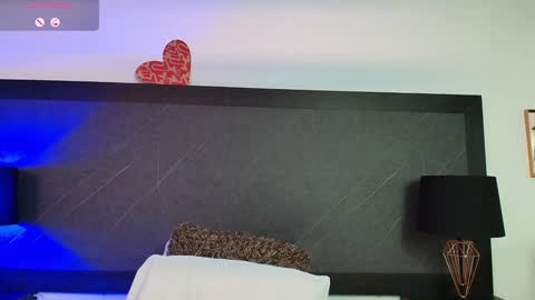 Snapshot of big_tits_in_your_face chatting on January 2025 11:17:02 PM Tell me Sophia online show from January 2025 11:17:02 PM