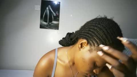 bigass001_ online show from December 2025 02:16:02 AM