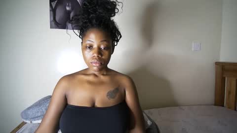 bigassmello_ online show from May 2026 03:29:02 PM