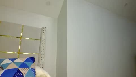 bigbaby004 online show from October 2025 07:14:01 PM