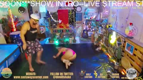 Snapshot of bigbananamilfshake chatting on March 2025 04:49:02 AM Mya and Angelo online show from March 2025 04:49:02 AM