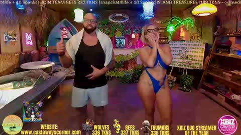 Snapshot of bigbananamilfshake chatting on March 2025 06:43:01 AM Mya and Angelo online show from March 2025 06:43:01 AM