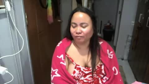 Snapshot of bigboobslyn chatting on May 2026 04:03:01 PM bigboobslyn online show from May 2026 04:03:01 PM
