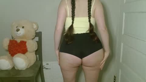 Isabella online show from January 2026 04:58:02 AM