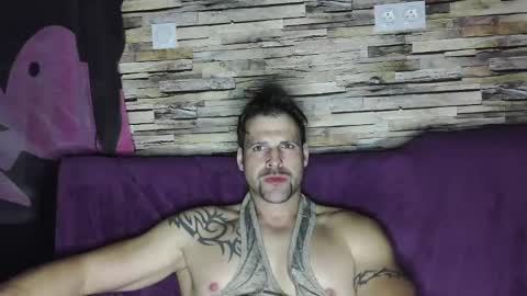 Bigboyband online show from February 2025 07:33:01 PM