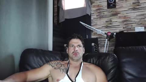 Bigboyband online show from October 2025 03:33:02 PM