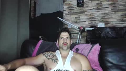 Bigboyband online show from December 2025 06:59:01 PM