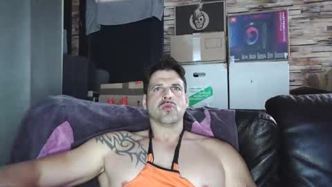 Bigboyband online show from April 2026 04:37:01 PM