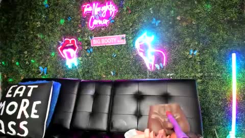 bigbuttsarena online show from December 2024 03:09:01 AM