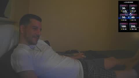 Jon - Im Straight online show from November 2025 07:33:02 AM