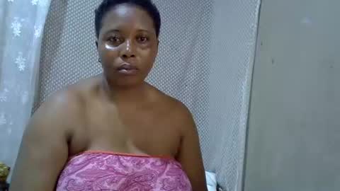 Snapshot of bigclit_wethairypus chatting on June 2026 06:47:02 AM bigclit_wethairypus online show from June 2026 06:47:02 AM