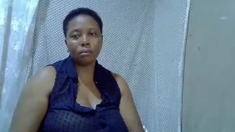 Snapshot of bigclit_wethairypus chatting on June 2026 07:18:01 AM bigclit_wethairypus online show from June 2026 07:18:01 AM