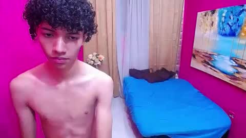 Snapshot of bigcock_sexys chatting on February 2026 04:41:01 AM bigcock_sexys online show from February 2026 04:41:01 AM