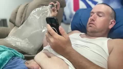 bigcocksuckingslut online show from October 2025 05:08:01 PM