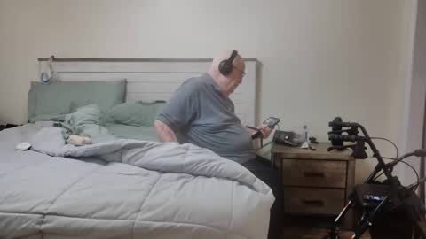 Craig online show from December 2025 04:00:01 PM