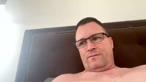 bigger22332233 online show from January 2025 06:23:01 PM