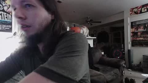 biggerisbetter21 online show from October 2025 11:11:02 AM