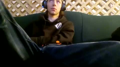 biggestboiiii online show from November 2025 12:05:01 PM