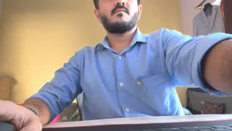 bighandsomesatisfy online show from April 2026 10:55:01 AM