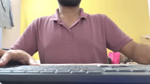 bighandsomesatisfy online show from April 2026 02:40:02 PM