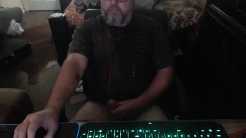 bighugmugg online show from November 2025 10:56:02 PM