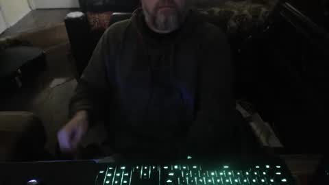 bighugmugg online show from March 2026 11:05:01 AM