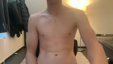 bigleor online show from February 2026 12:01:02 PM