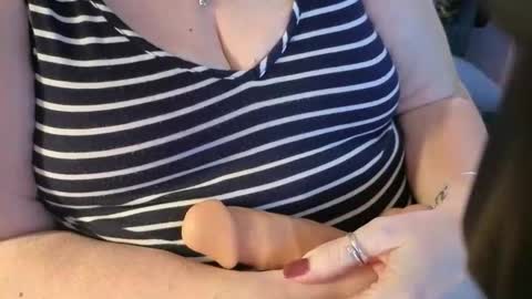 Snapshot of bigmarisella chatting on May 2026 02:38:01 AM Big Mari online show from May 2026 02:38:01 AM