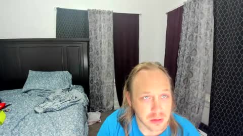 bigmike20129020 online show from October 2025 07:39:01 AM