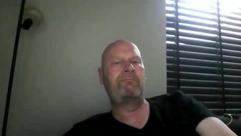 Snapshot of bigmike3339 chatting on February 2026 08:09:01 AM bigmike3339 online show from February 2026 08:09:01 AM