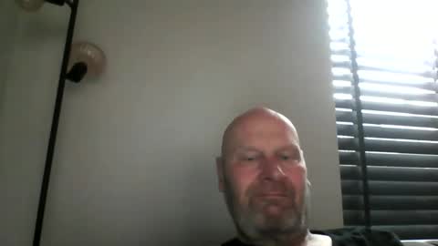 Snapshot of bigmike3339 chatting on February 2026 08:18:02 AM bigmike3339 online show from February 2026 08:18:02 AM