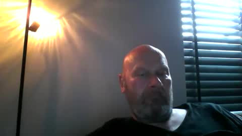 Snapshot of bigmike3339 chatting on May 2026 07:15:02 AM bigmike3339 online show from May 2026 07:15:02 AM