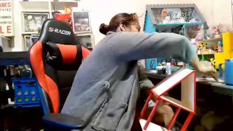 the Mini mami online show from November 2025 10:54:01 AM