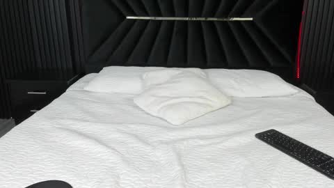 Zayra online show from September 2025 07:12:02 AM