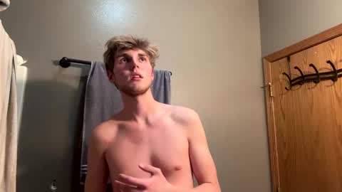 Snapshot of bigskinnyboyshh chatting on January 2025 04:47:02 AM bigskinnyboyshh online show from January 2025 04:47:02 AM