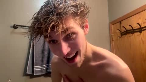 Snapshot of bigskinnyboyshh chatting on January 2025 09:45:01 PM bigskinnyboyshh online show from January 2025 09:45:01 PM