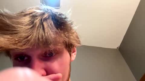 Snapshot of bigskinnyboyshh chatting on January 2025 06:45:01 PM bigskinnyboyshh online show from January 2025 06:45:01 PM