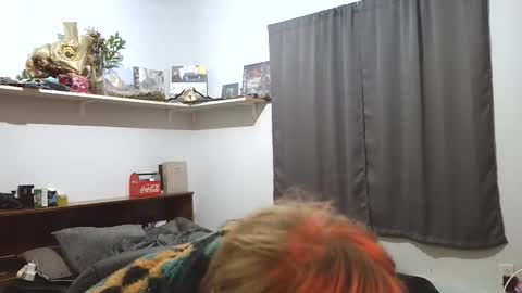 Snapshot of bigskinnyboyshh chatting on November 2025 11:39:02 PM bigskinnyboyshh online show from November 2025 11:39:02 PM