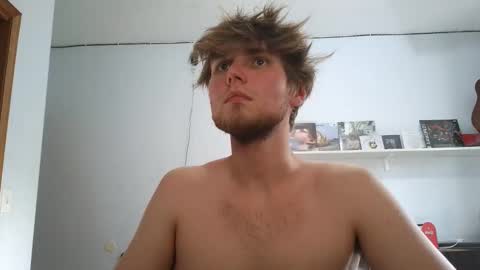 Snapshot of bigskinnyboyshh chatting on May 2026 10:38:02 PM bigskinnyboyshh online show from May 2026 10:38:02 PM