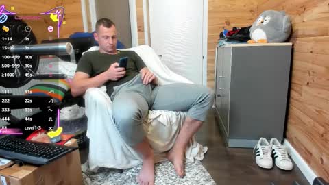 Snapshot of bigsshark chatting on October 2025 06:41:01 PM bigsshark online show from October 2025 06:41:01 PM