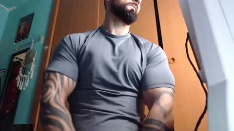 Snapshot of bigstallone chatting on November 2025 11:51:02 PM BigStallion online show from November 2025 11:51:02 PM