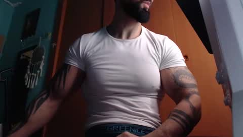 Snapshot of bigstallone chatting on December 2025 11:58:01 PM BigStallion online show from December 2025 11:58:01 PM