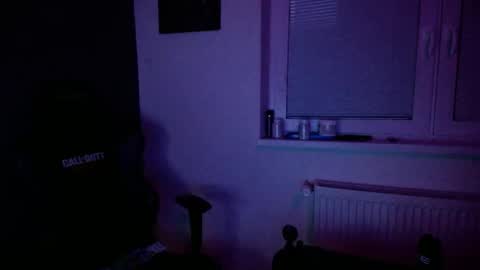 Snapshot of bigstevio chatting on April 2026 01:17:01 AM Tomiii online show from April 2026 01:17:01 AM