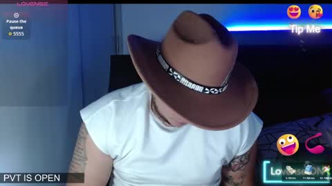 Snapshot of bigthick_blackcock chatting on April 2026 07:58:02 PM MANUEL online show from April 2026 07:58:02 PM