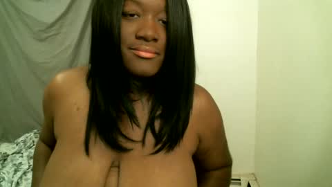 Snapshot of bigtitscassie chatting on June 2026 02:25:01 AM Bigtitscassie online show from June 2026 02:25:01 AM