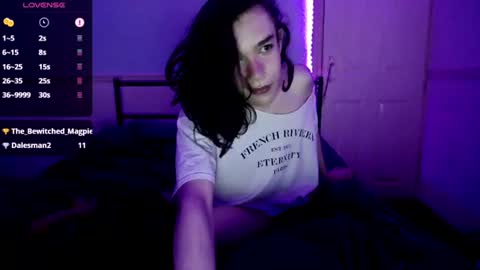 straything online show from June 2026 08:52:01 PM